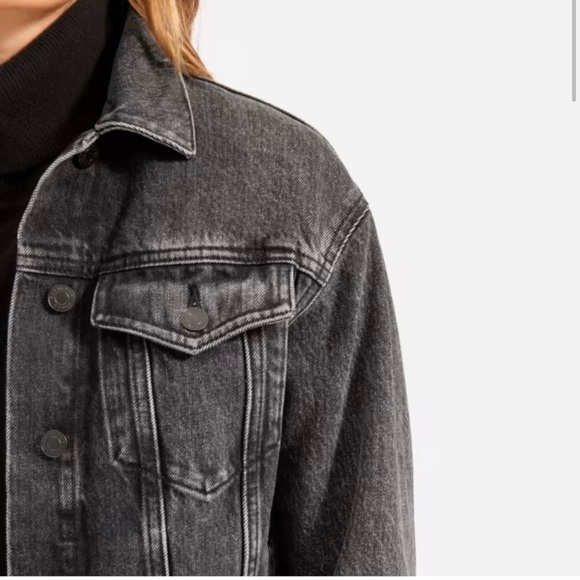 EVERLANE The Women’s Denim Jean Jacket S Washed Black Gray Minimalist 90s Boho - Picture 5 of 16